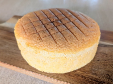 冷めても沈まないスポンジケーキ♪